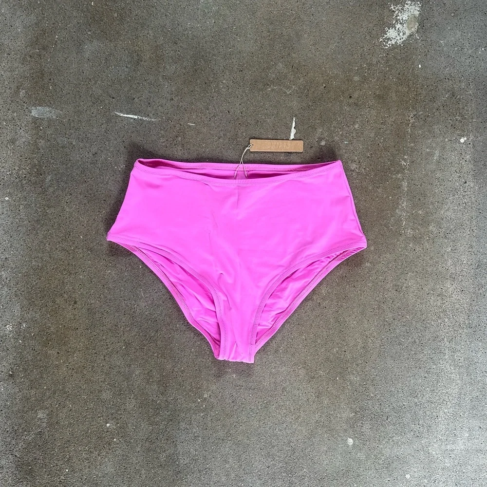 NWT SKIMS Recycled Swim Full Brief Bikini Bottom in Neon Orchid Pink Size Small